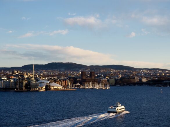 Indsejlingen til Oslo med Oslofærgen